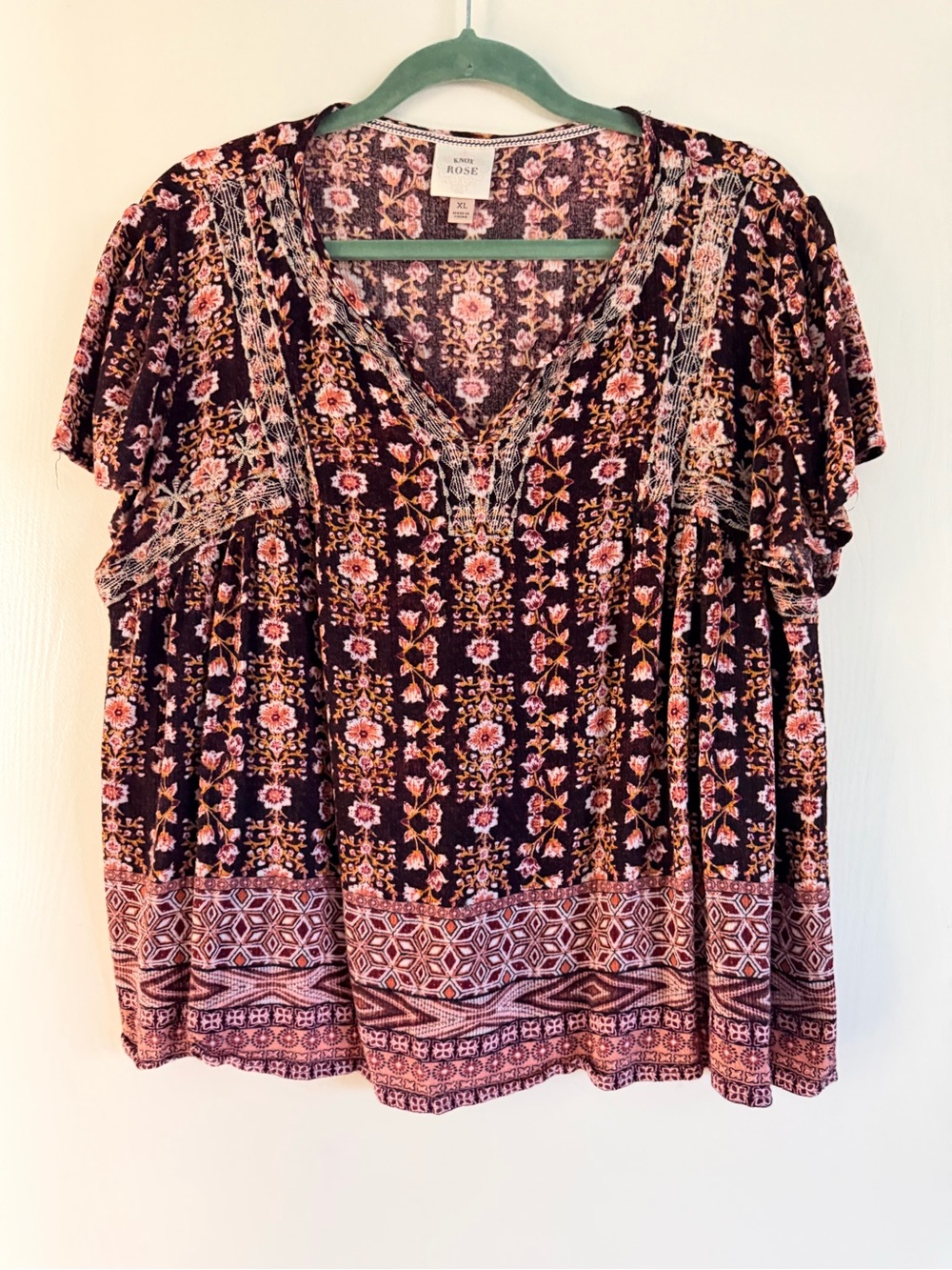 Title
Knox Rose XL Floral Boho Blouse Short Sleeve EUC